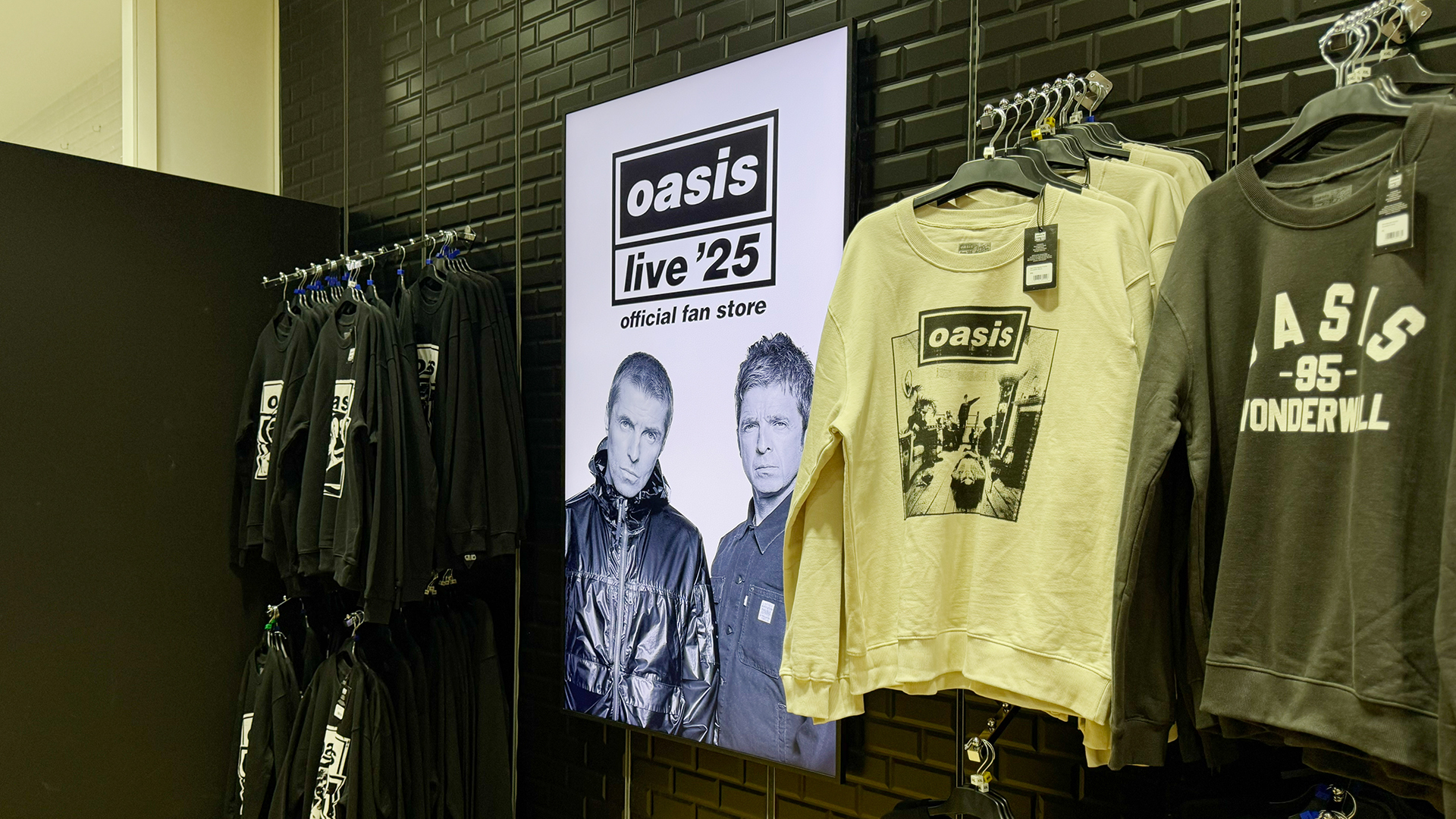OASIS_GALLERY-02